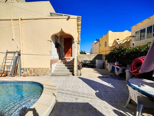 4 bedroom Townhouse for sale in San Miguel de Salinas with pool - € 189,900 (Ref: 9586208)