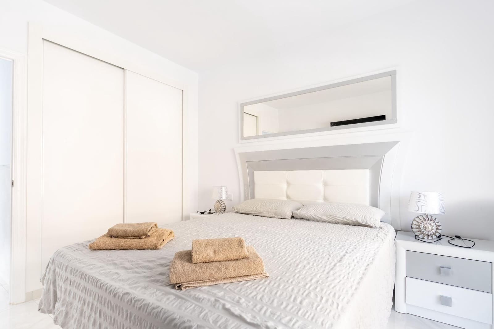 4 chambre Maison de Ville à vendre à Torrevieja avec piscine - 529 000 € (Ref: 9591116)