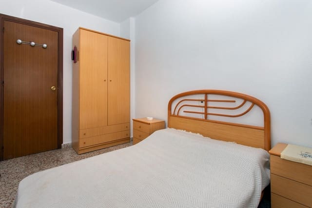 3 makuuhuone Huoneisto myytävänä paikassa Las Piscinas Naturales, Torrevieja - 190 000 € (Ref: 9591119)