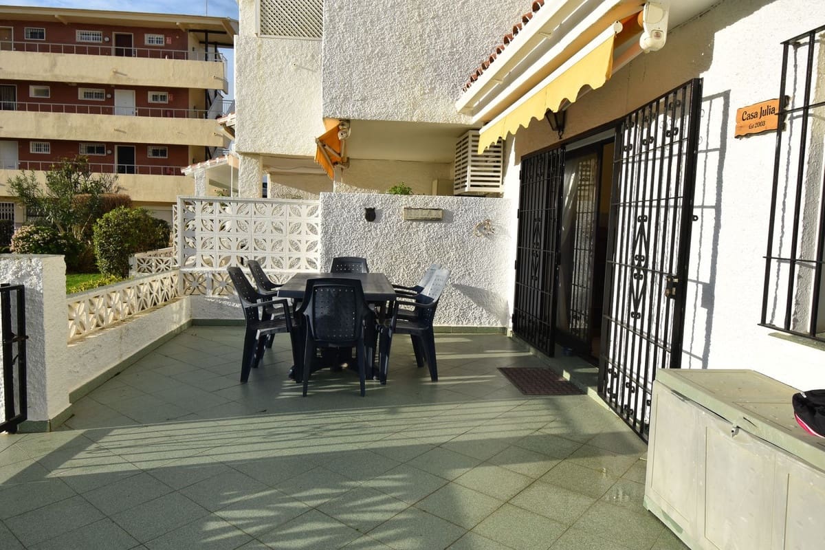 2 makuuhuone Huoneisto myytävänä paikassa El Faro mukana uima-altaan - 250 000 € (Ref: 9594909)