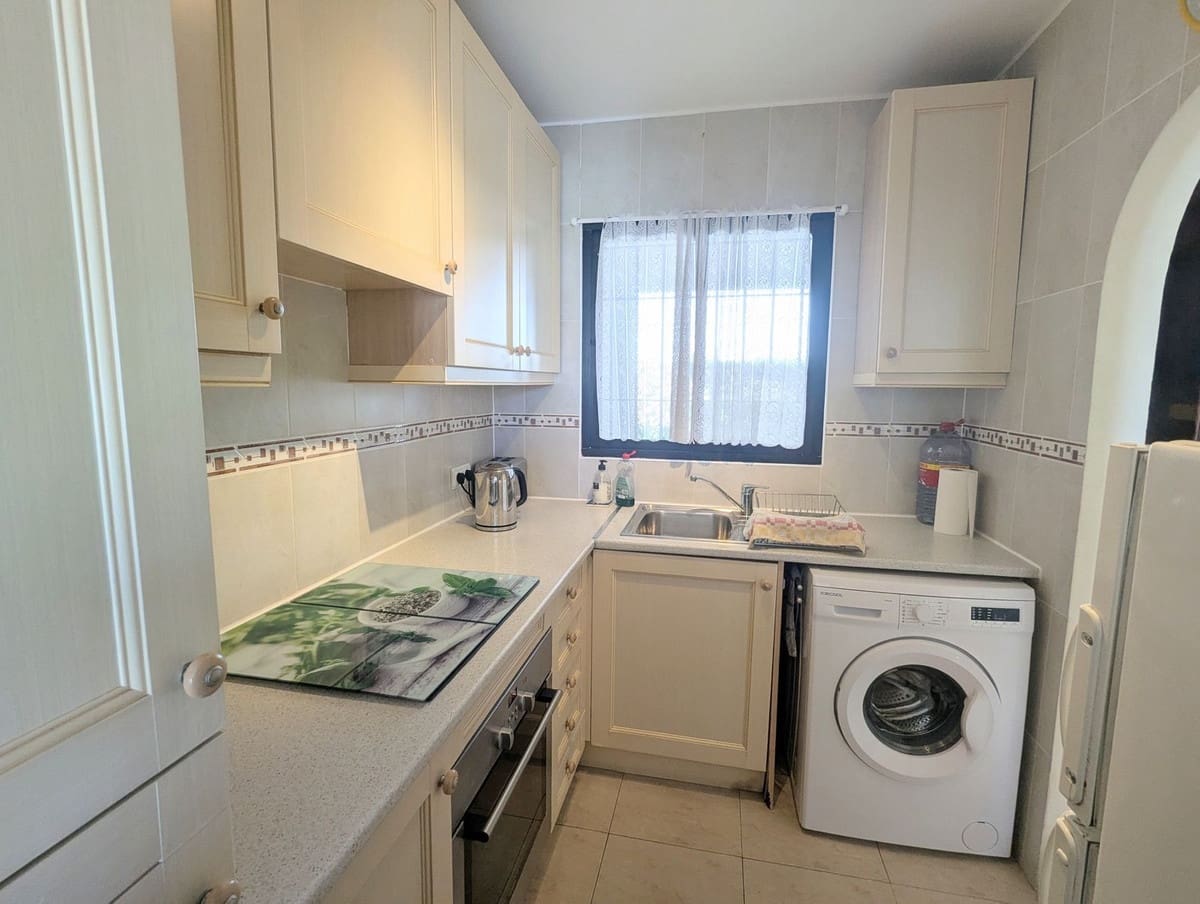 2 bedroom Apartment for sale in El Faro with pool - € 250,000 (Ref: 9594909)