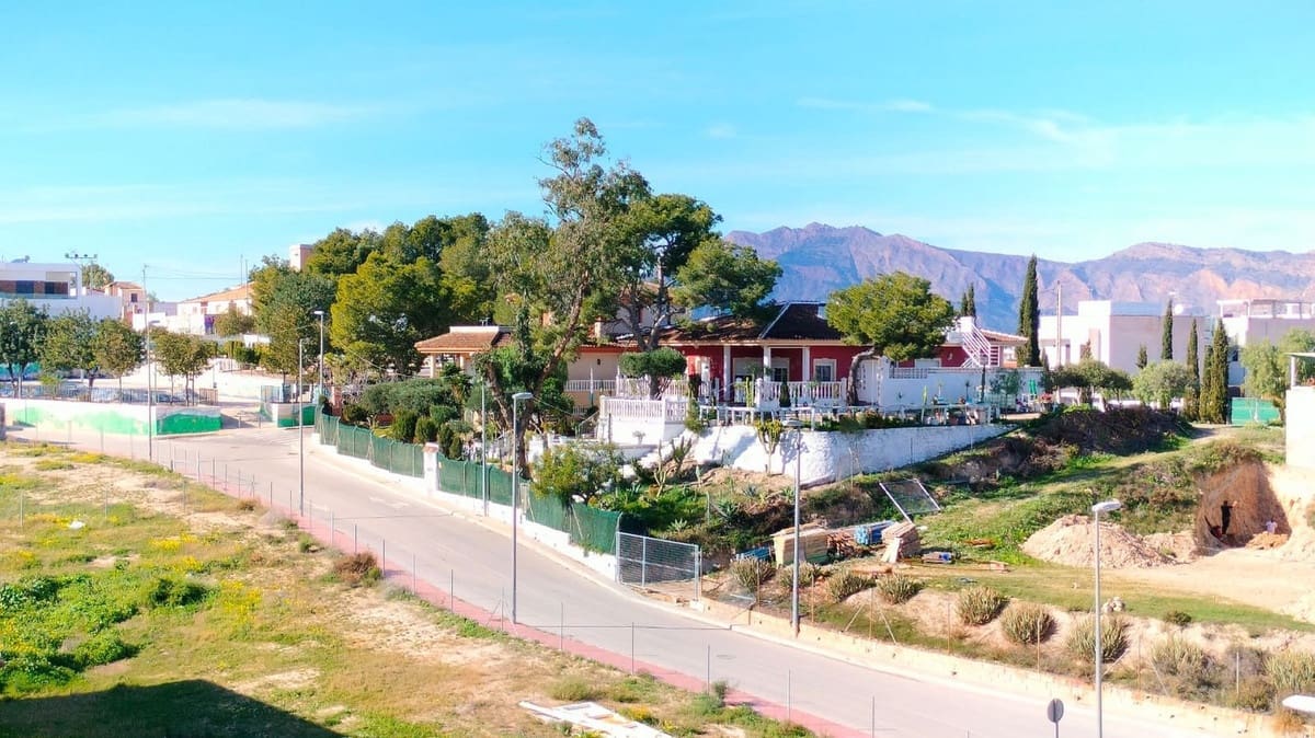 2 bedroom Apartment for sale in Bigastro with pool garage - € 174,900 (Ref: 9599389)