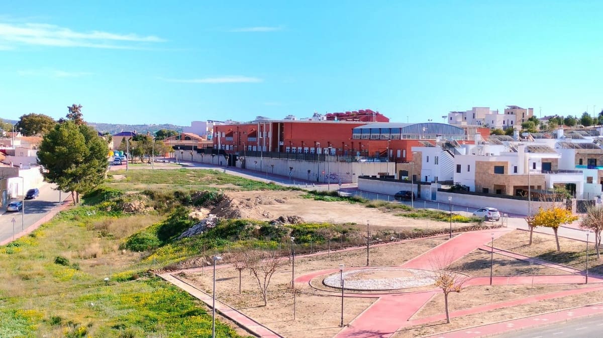 2 bedroom Apartment for sale in Bigastro with pool garage - € 209,900 (Ref: 9599390)