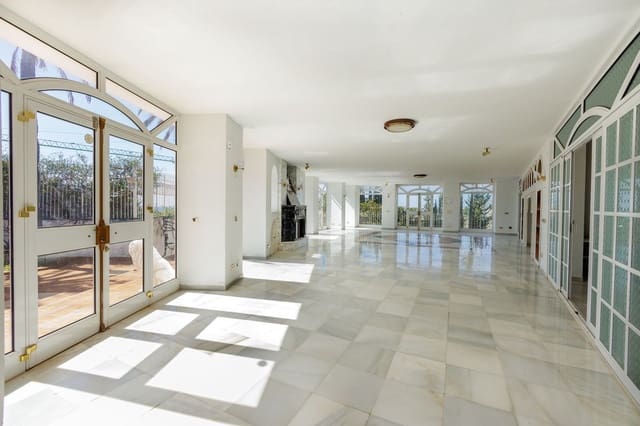 Chalet de 9 habitaciones en Torremuelle, Benalmádena en venta con piscina garaje - 2.999.000 € (Ref: 9599401)