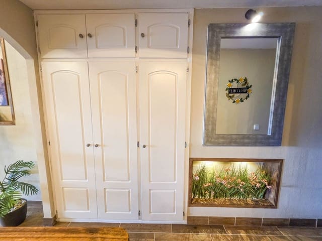 2 slaapkamer Appartement te koop in La Duquesa / Puerto de la Duquesa, Manilva - € 369.000 (Ref: 9599402)