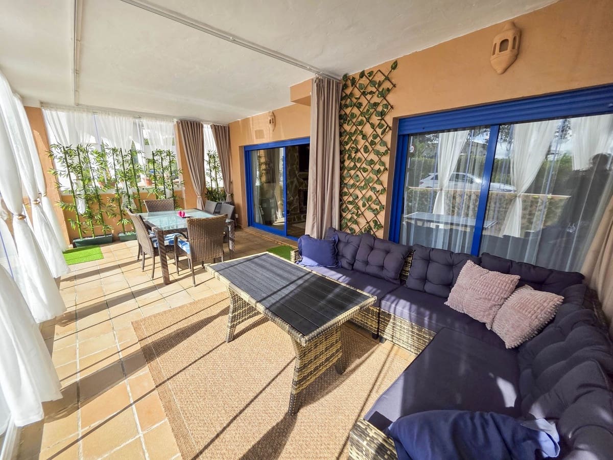 2 chambre Appartement à vendre à La Duquesa / Puerto de la Duquesa avec piscine - 369 000 € (Ref: 9599402)