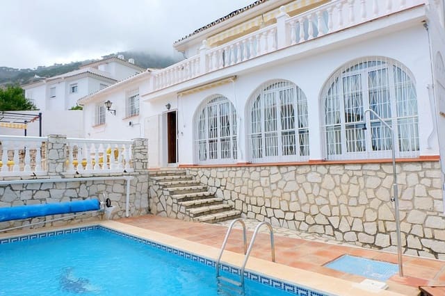 5 bedroom Villa for sale in Mijas pueblo, Mijas with pool garage - € 1,200,000 (Ref: 9599403)