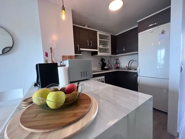 2 chambre Villa/Maison Semi-Mitoyenne à vendre à Manilva avec piscine garage - 215 000 € (Ref: 9604865)