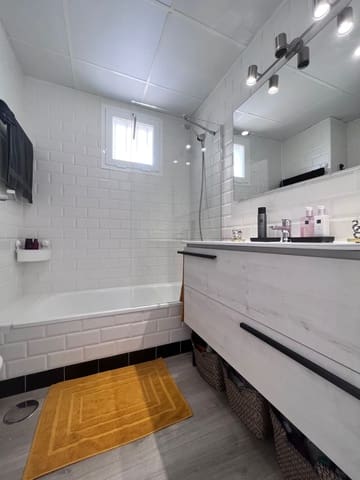 2 chambre Villa/Maison Semi-Mitoyenne à vendre à Manilva avec piscine garage - 215 000 € (Ref: 9604865)
