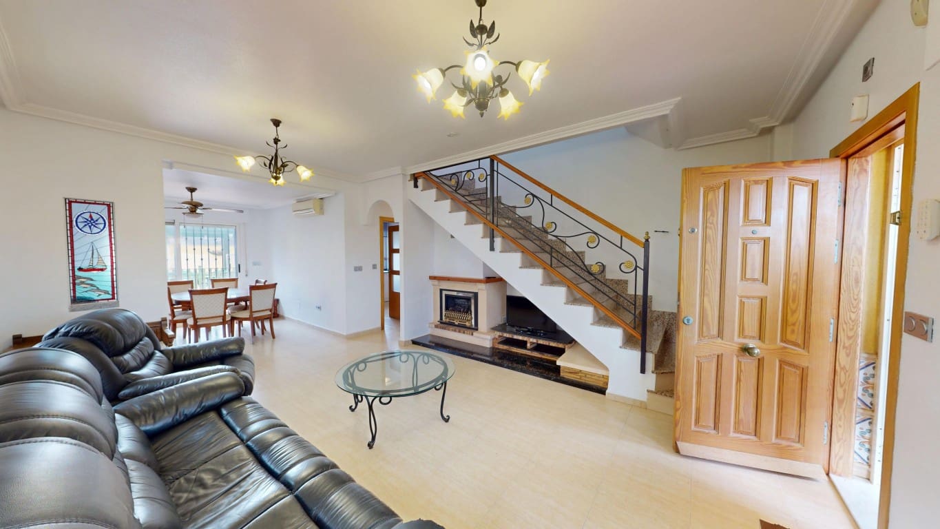 4 slaapkamer Halfvrijstaande villa te koop in Los Alcazares met zwembad garage - € 350.000 (Ref: 9607970)