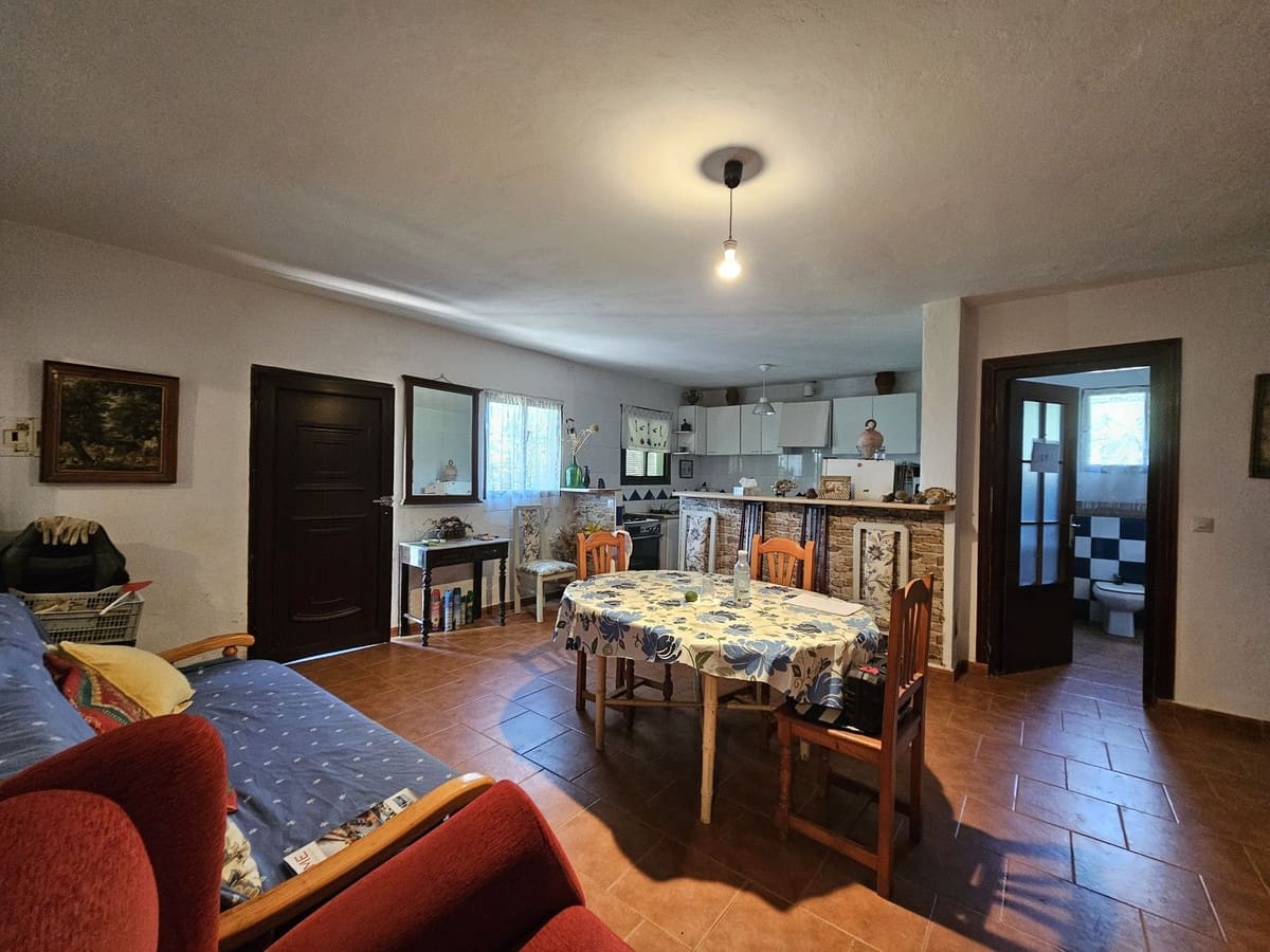 2 makuuhuone Bungalow myytävänä paikassa Casares mukana uima-altaan - 310 000 € (Ref: 9607971)