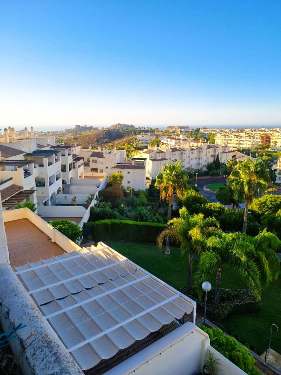 2 soveværelse Penthouse til salg i Benalmadena - € 355.000 (Ref: 9611332)