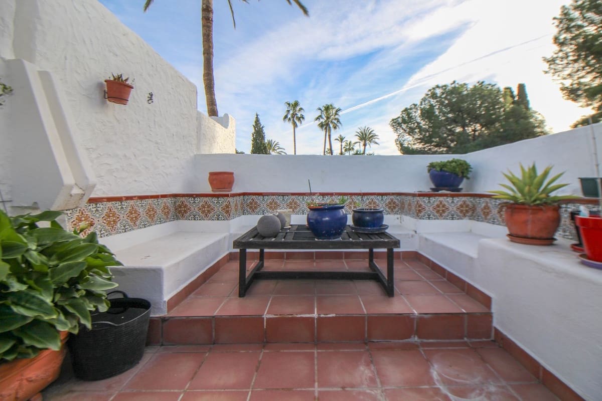 2 quarto Penthouse para venda em Nueva Andalucia - 525 000 € (Ref: 9611333)