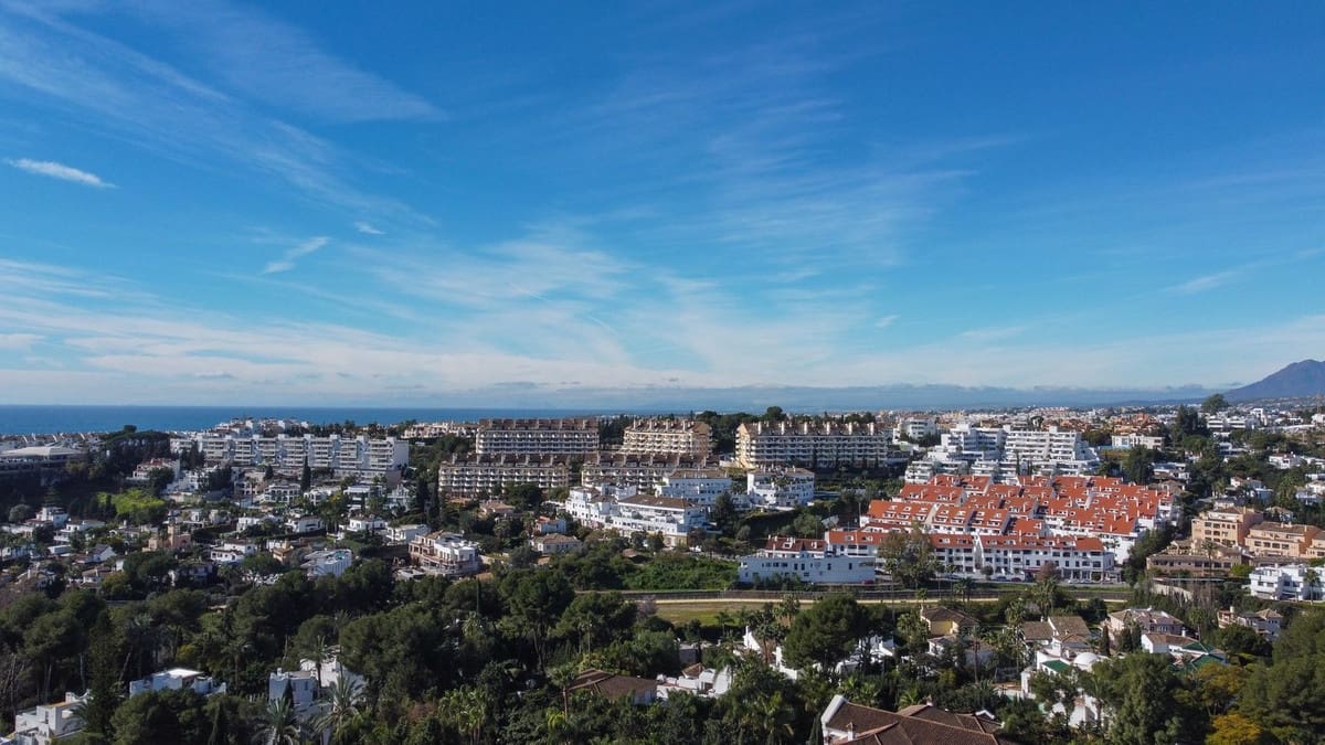 2 quarto Penthouse para venda em Nueva Andalucia - 525 000 € (Ref: 9611333)