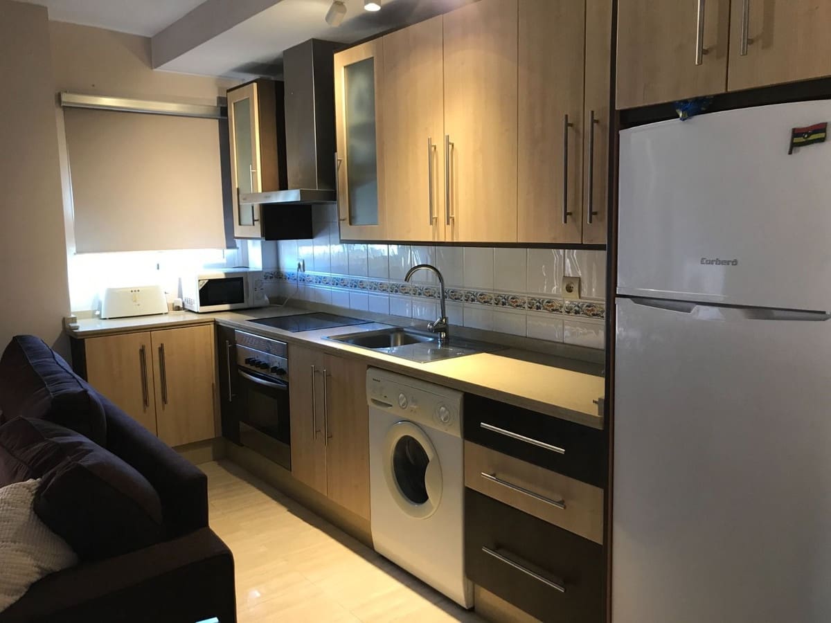 1 soveværelse Lejlighed til salg i San Luis de Sabinillas med garage - € 199.000 (Ref: 9611334)