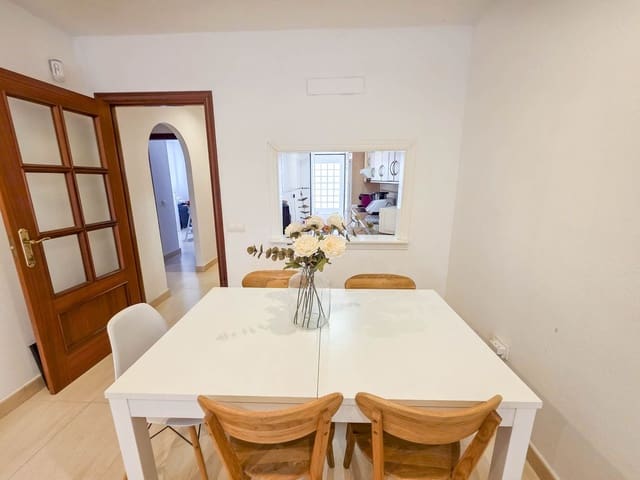 Apartamento de 2 habitaciones en San Luis de Sabinillas, Manilva en venta con piscina garaje - 199.900 € (Ref: 9611335)