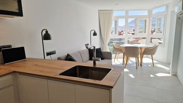1 slaapkamer Appartement te koop in Puerto Marina, Benalmádena - € 199.900 (Ref: 9611336)