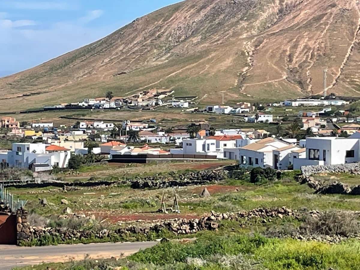 Building Plot for sale in Villaverde - € 195,000 (Ref: 9615474)