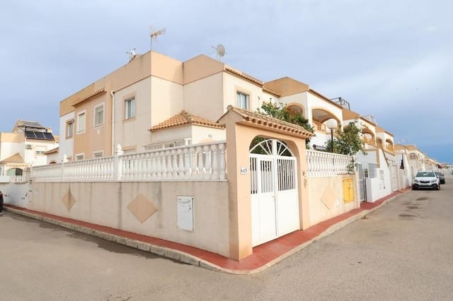 Casa de 3 habitaciones en Torrevieja en venta con piscina garaje - 205.000 € (Ref: 9615484)