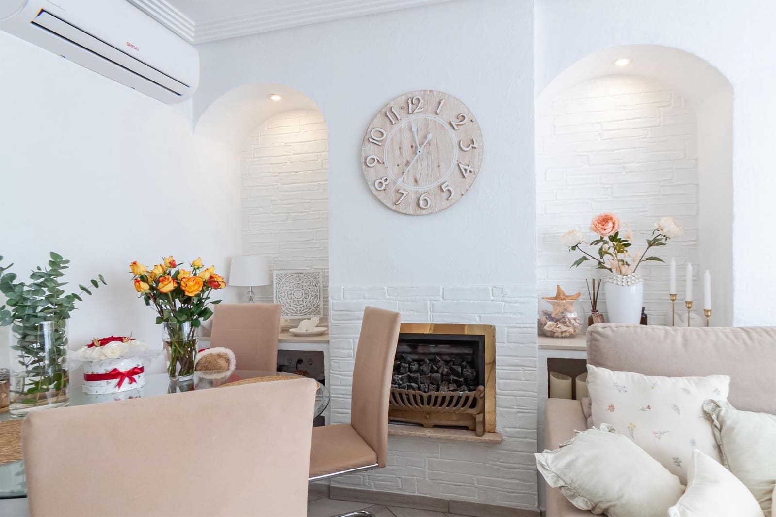 4 bedroom Villa for sale in Orihuela Costa with pool - € 339,990 (Ref: 9615485)