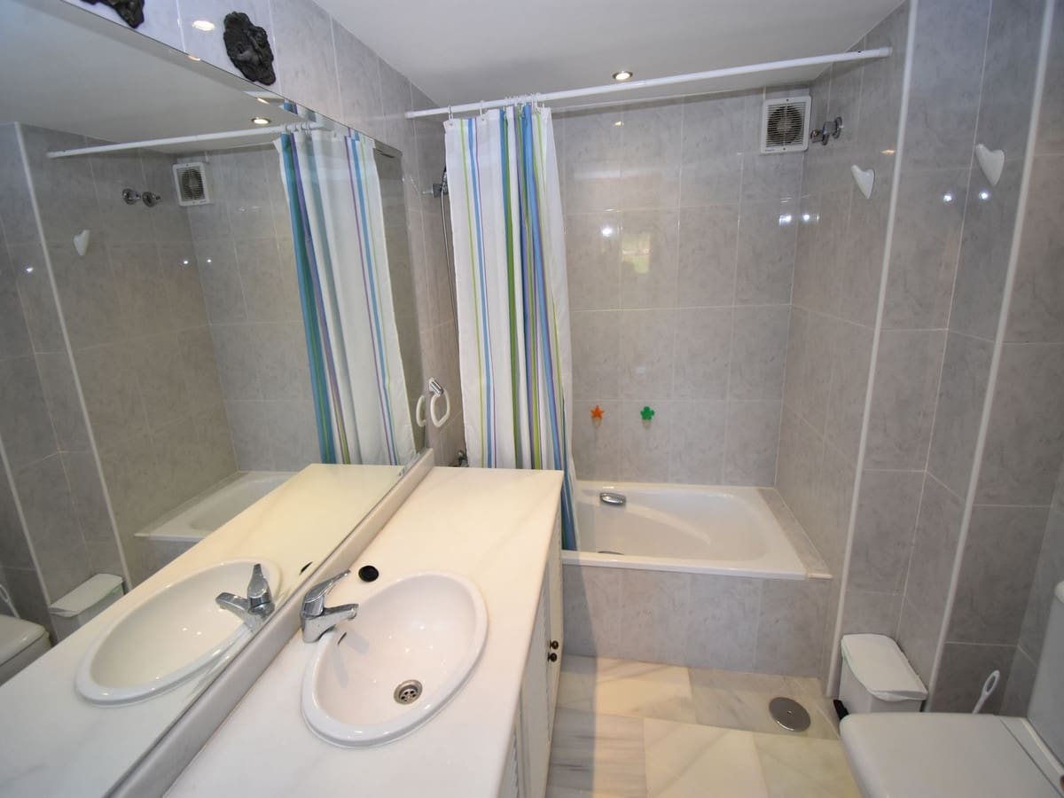 2 slaapkamer Appartement te koop in Mijas Golf met zwembad garage - € 325.000 (Ref: 9619249)