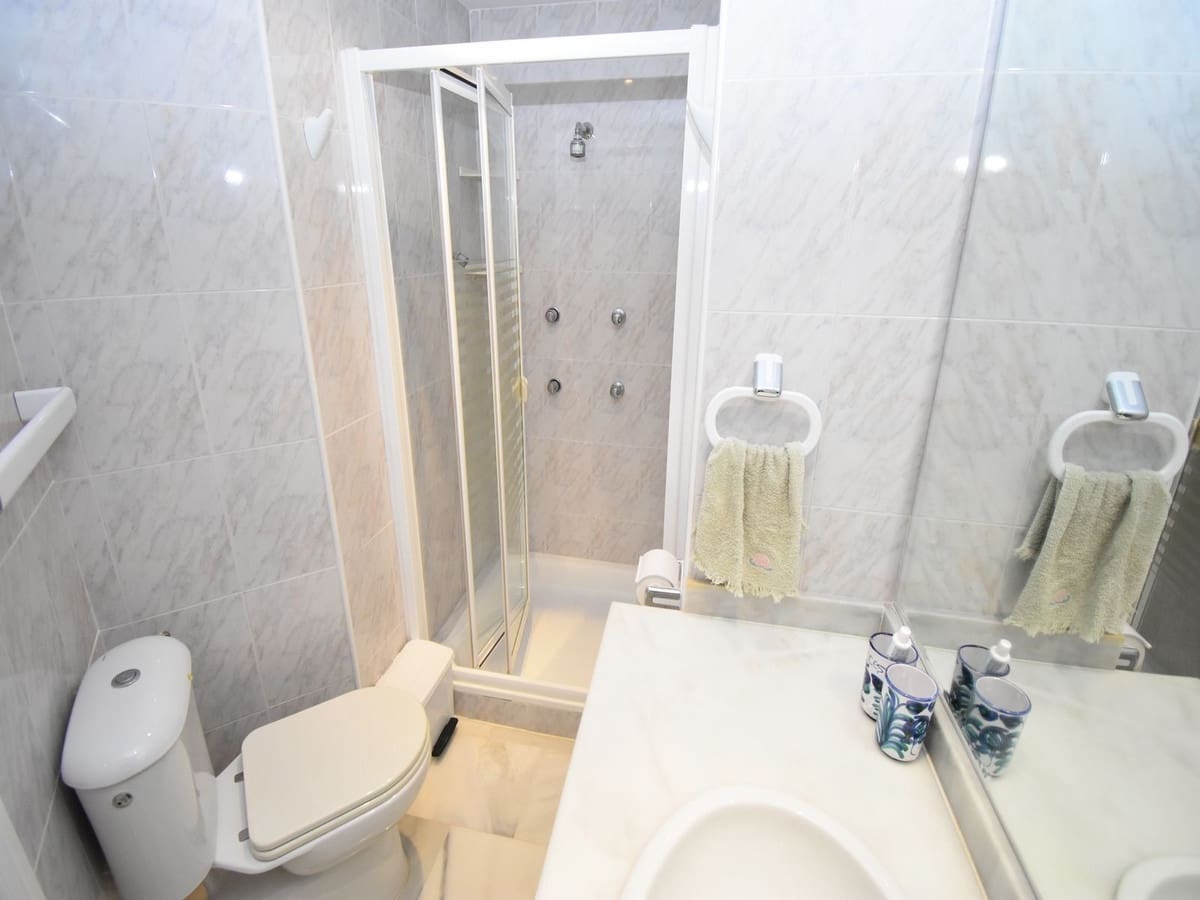 2 bedroom Apartment for sale in Mijas Golf with pool garage - € 325,000 (Ref: 9619249)