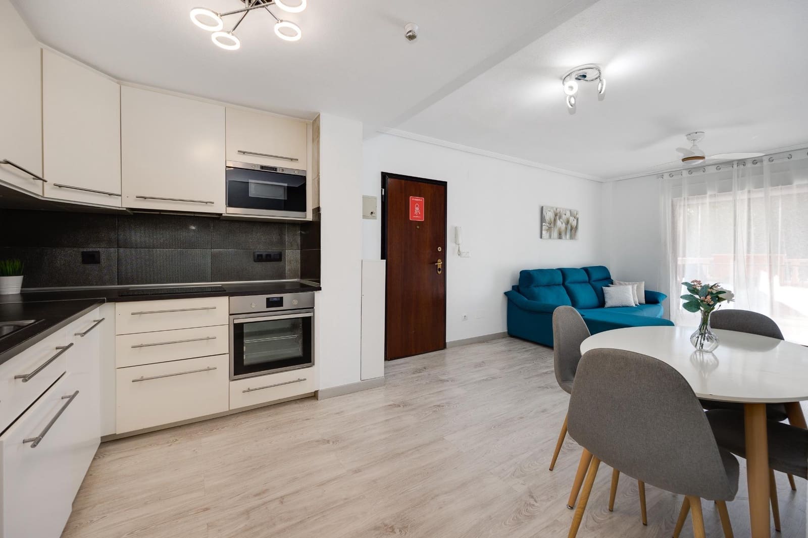 2 quarto Bungalow para venda em Torrevieja com piscina garagem - 204 000 € (Ref: 9621764)