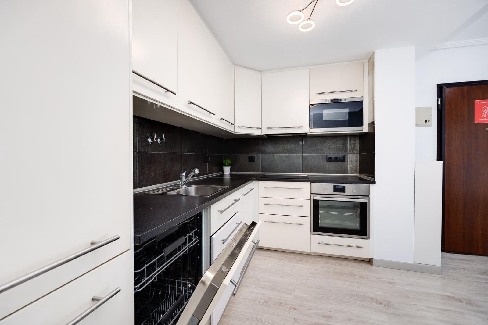 2 quarto Bungalow para venda em Torrevieja com piscina garagem - 204 000 € (Ref: 9621764)