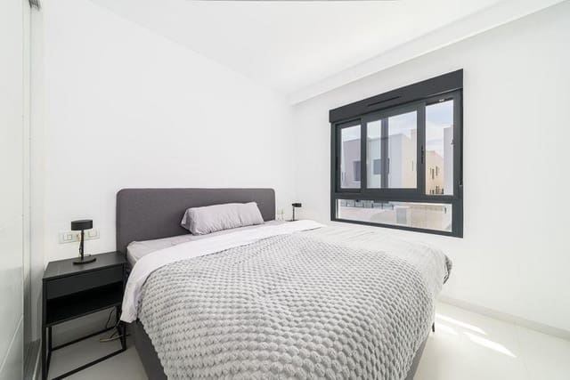 3 makuuhuone Huoneisto myytävänä paikassa San Miguel de Salinas - 269 000 € (Ref: 9621780)