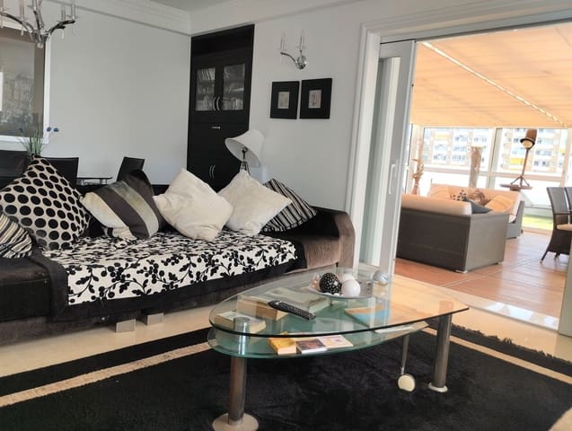 2 bedroom Penthouse for sale in Los Boliches , Fuengirola with pool - € 1,200,000 (Ref: 9621789)