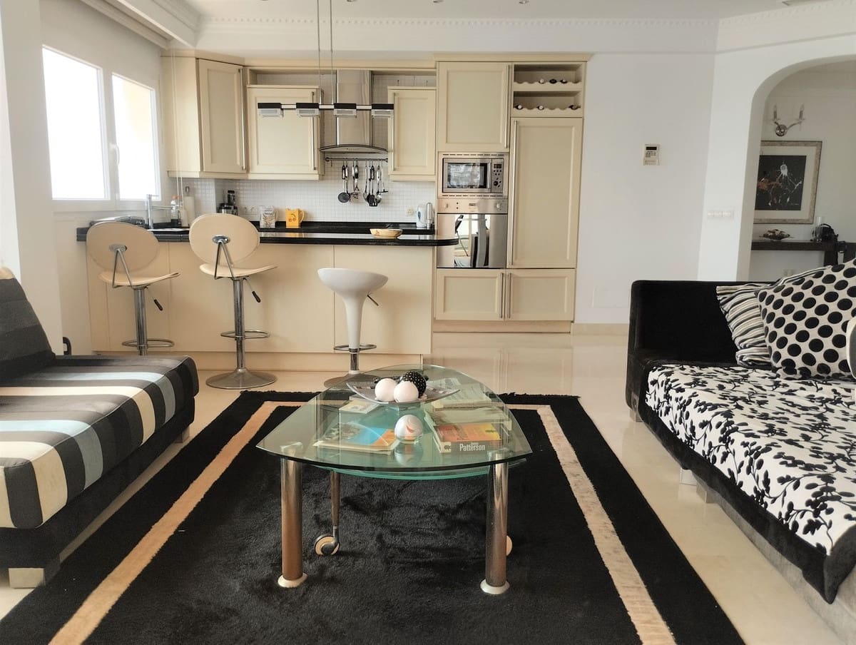 2 chambre Penthouse à vendre à Fuengirola avec piscine - 1 200 000 € (Ref: 9621789)