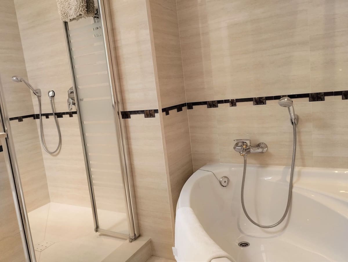 2 chambre Penthouse à vendre à Fuengirola avec piscine - 1 200 000 € (Ref: 9621789)