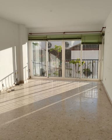 3 Zimmer Apartment zu verkaufen in Zona Puerto Deportivo, Fuengirola - 635.000 € (Ref: 9625668)