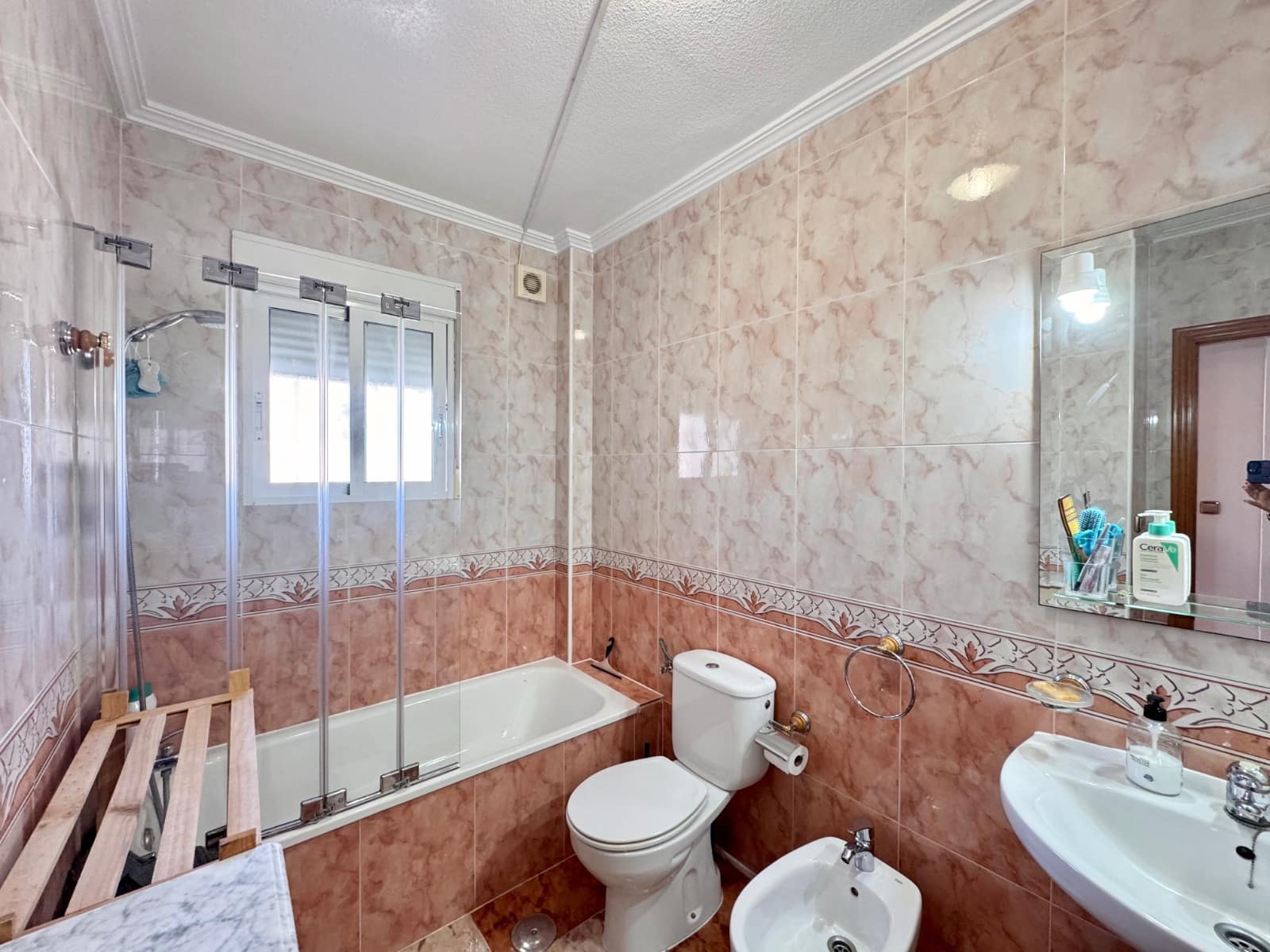 2 bedroom Townhouse for sale in Villamartin - € 185,000 (Ref: 9625675)