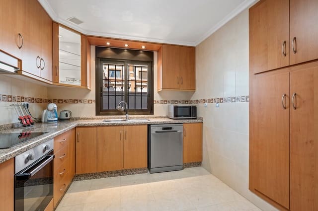 3 soveværelse Villa til salg i San Miguel de Salinas med swimmingpool garage - € 219.000 (Ref: 9625678)