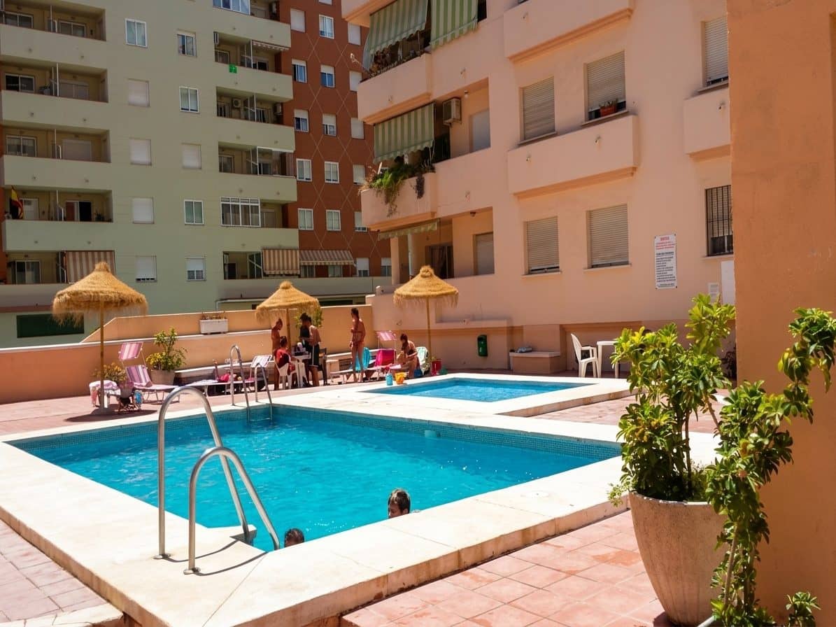 5 bedroom Apartment for sale in Fuengirola with garage - € 742,000 (Ref: 9630088)
