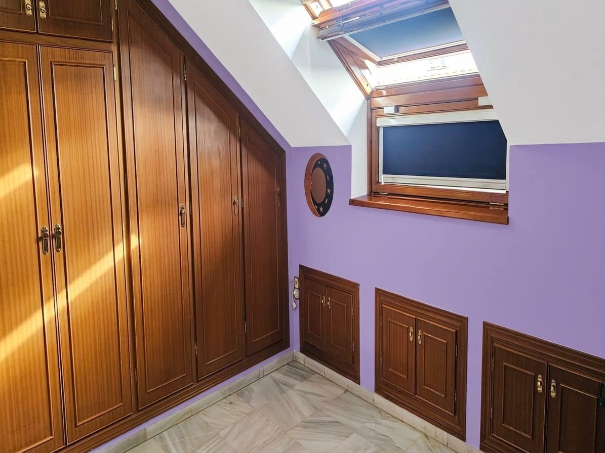 5 bedroom Apartment for sale in Fuengirola with garage - € 742,000 (Ref: 9630088)