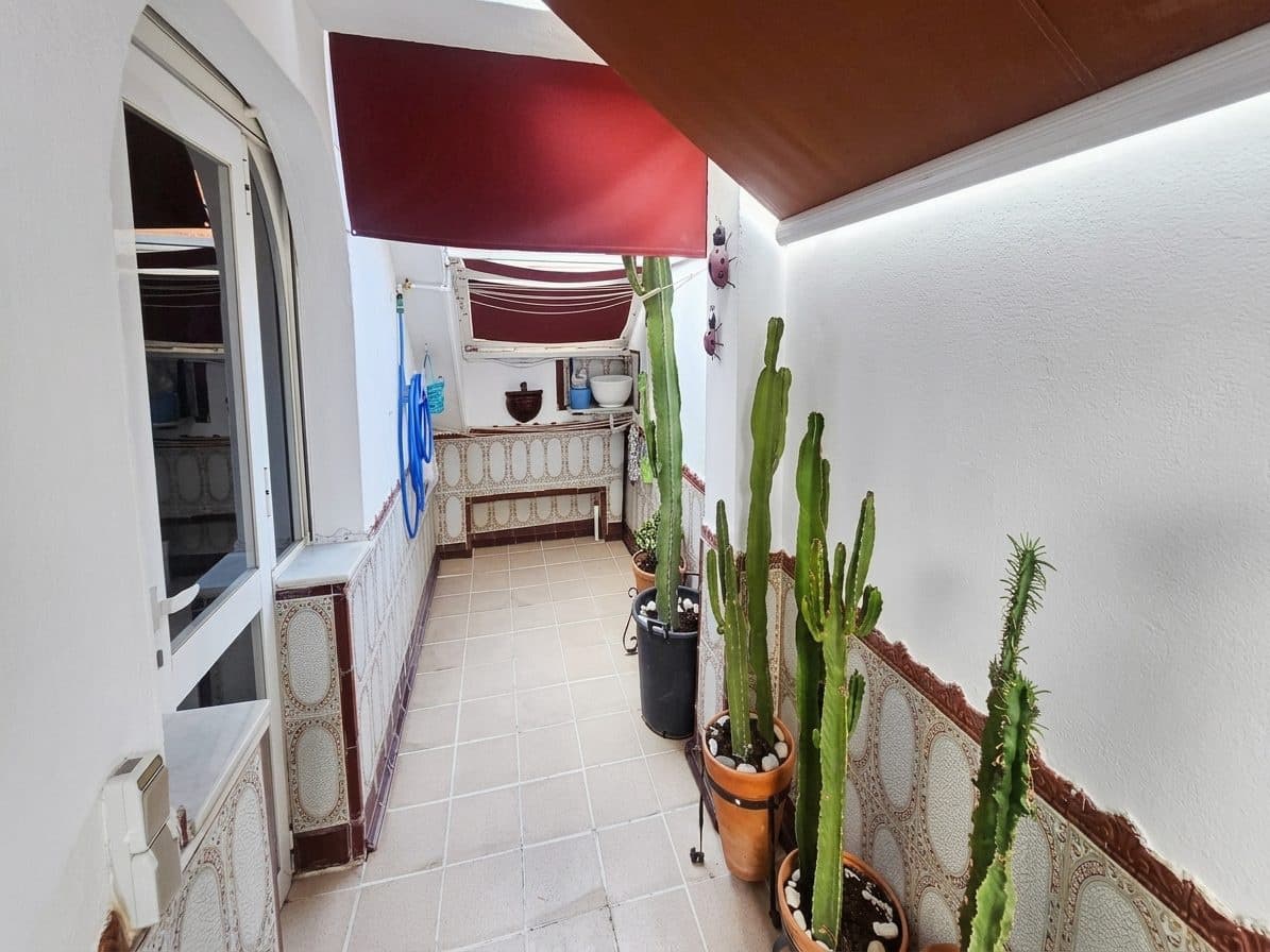5 bedroom Apartment for sale in Fuengirola with garage - € 742,000 (Ref: 9630088)