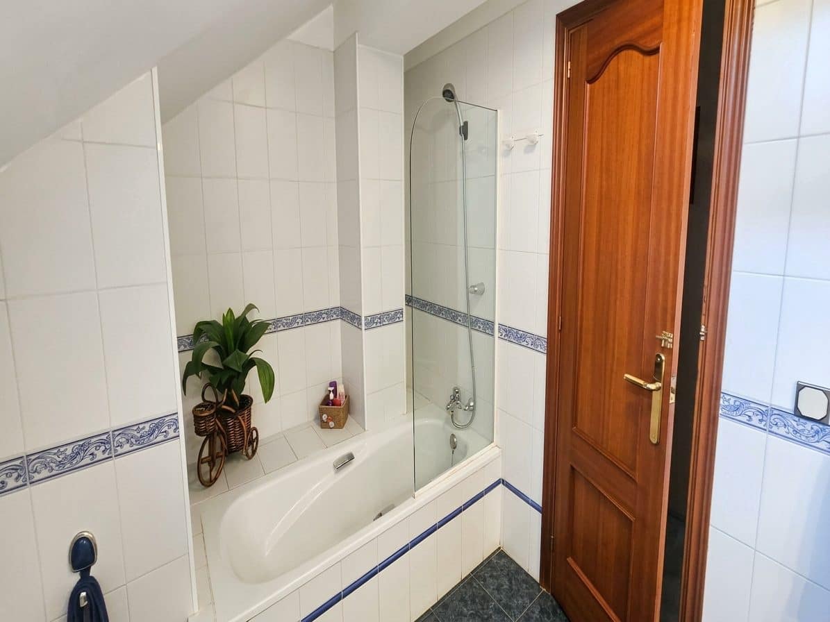 5 bedroom Apartment for sale in Fuengirola with garage - € 742,000 (Ref: 9630088)