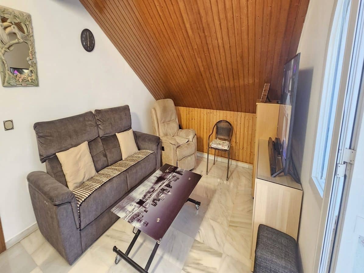 5 bedroom Apartment for sale in Fuengirola with garage - € 742,000 (Ref: 9630088)