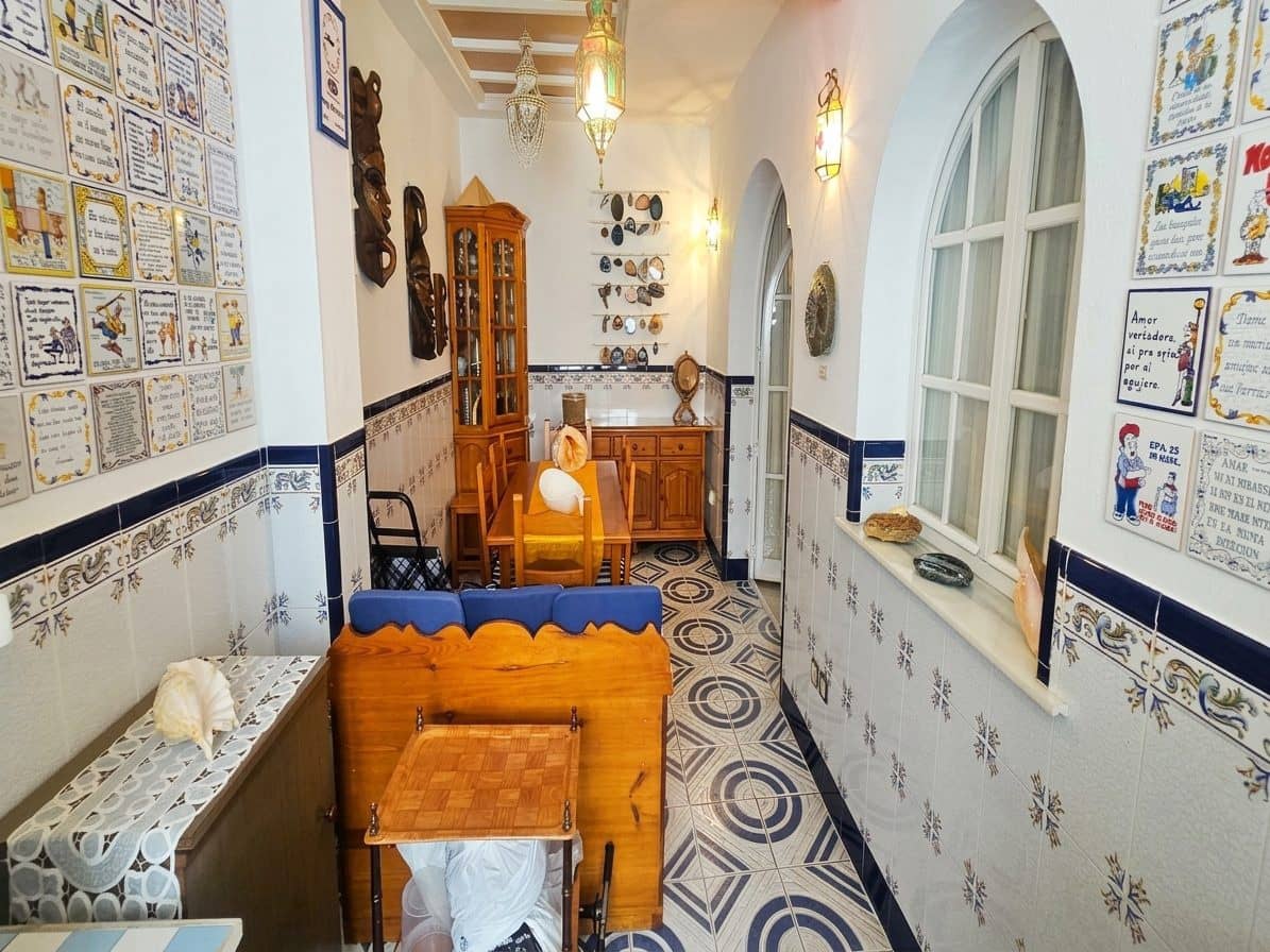 5 bedroom Apartment for sale in Fuengirola with garage - € 742,000 (Ref: 9630088)