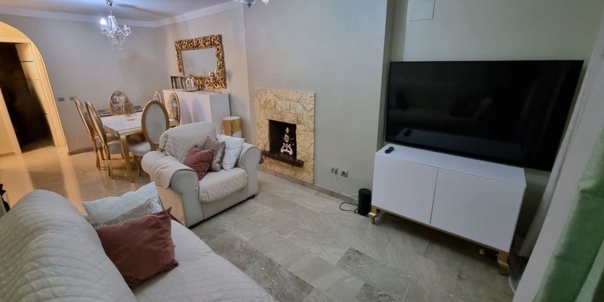 Apartamento de 3 habitaciones en Fuengirola en venta - 330.000 € (Ref: 9630089)