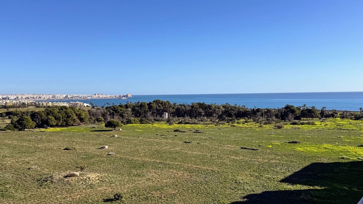 2 slaapkamer Appartement te koop in Orihuela Costa met zwembad garage - € 220.000 (Ref: 9630092)