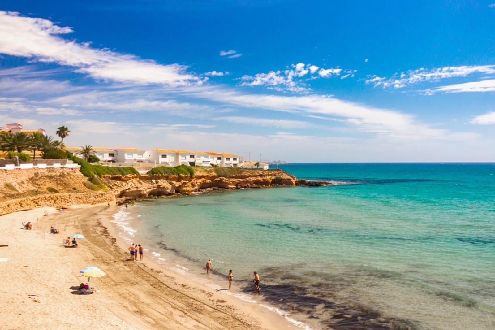 Casa de 3 habitaciones en San Miguel de Salinas en venta con piscina garaje - 219.000 € (Ref: 9630095)