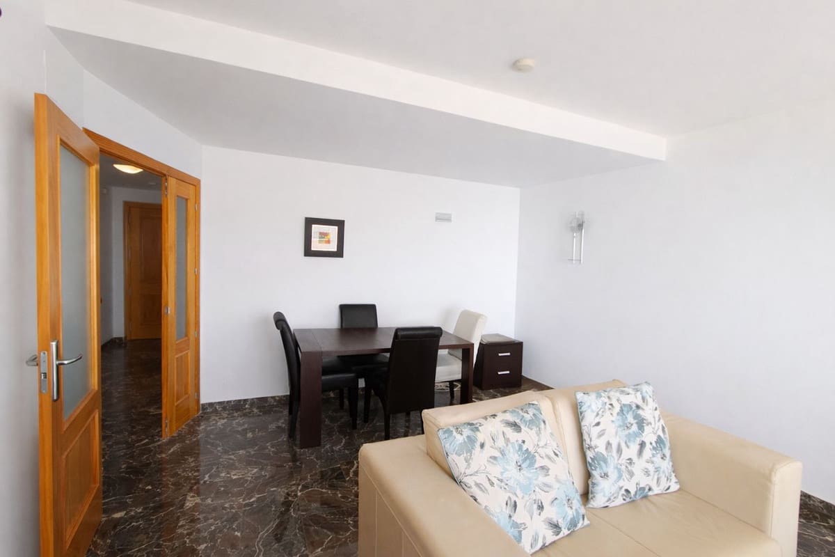 Apartamento de 2 habitaciones en Carvajal en venta - 350.000 € (Ref: 9630104)