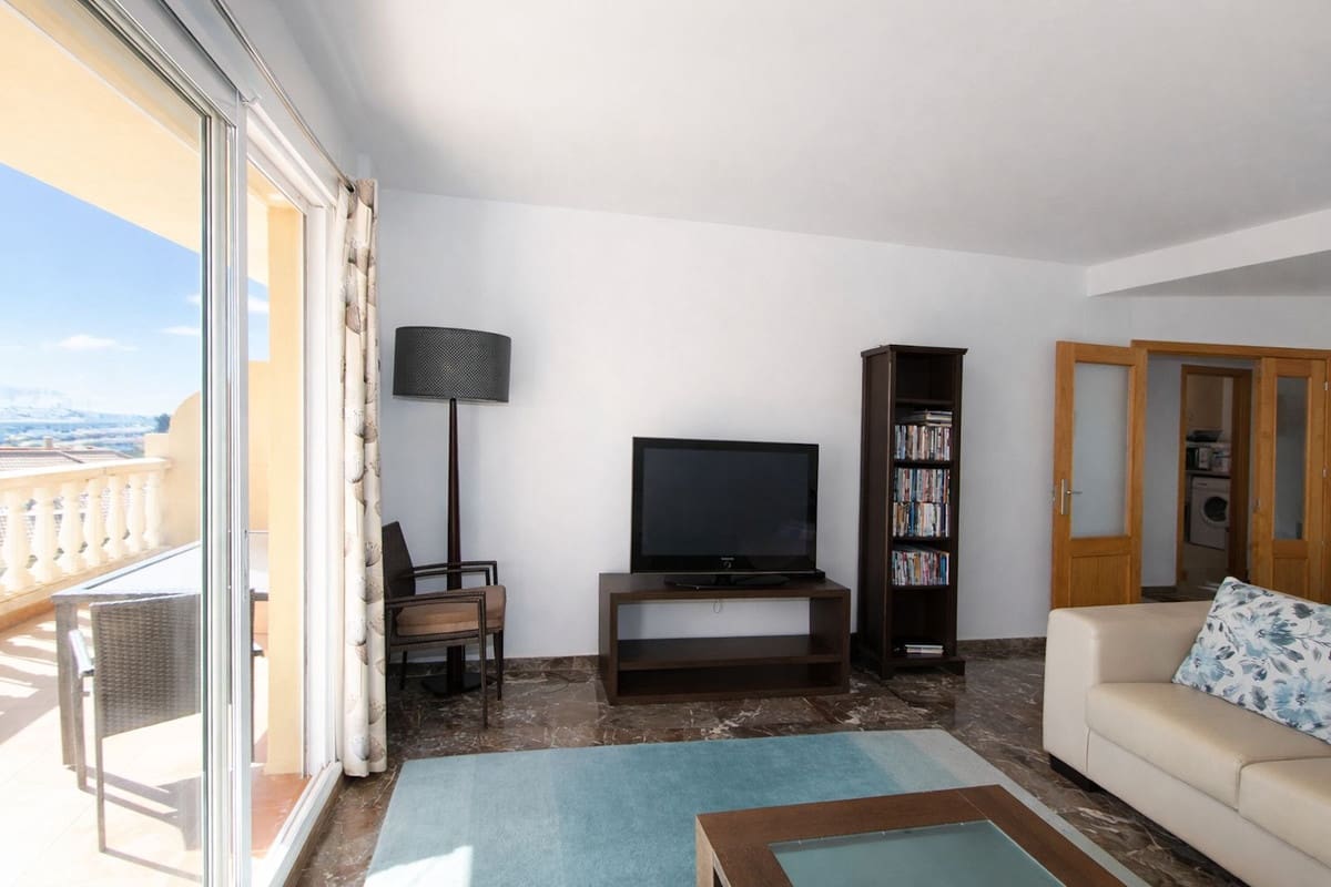 Apartamento de 2 habitaciones en Carvajal en venta - 350.000 € (Ref: 9630104)