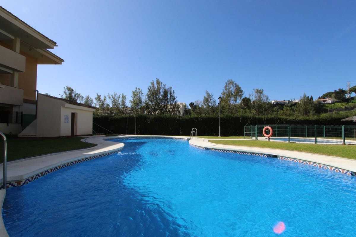 Apartamento de 2 habitaciones en Carvajal en venta - 350.000 € (Ref: 9630104)