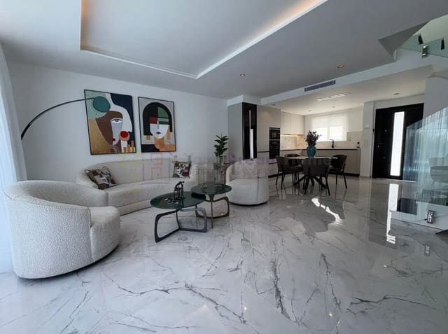 Pareado de 3 habitaciones en Corralejo, La Oliva en venta con piscina garaje - 450.000 € (Ref: 9630111)