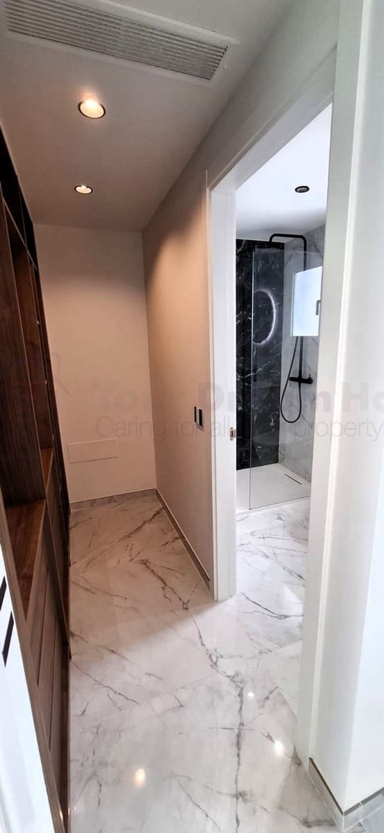 3 chambre Villa/Maison Semi-Mitoyenne à vendre à Corralejo avec piscine garage - 430 000 € (Ref: 9630111)