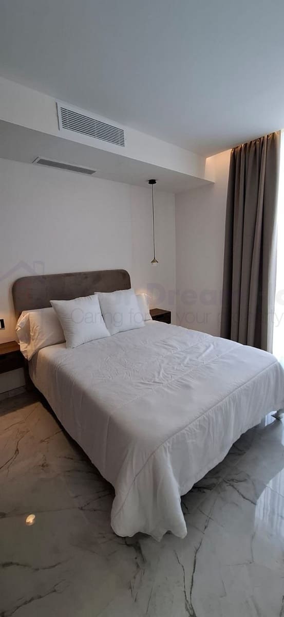 3 chambre Villa/Maison Semi-Mitoyenne à vendre à Corralejo avec piscine garage - 430 000 € (Ref: 9630111)